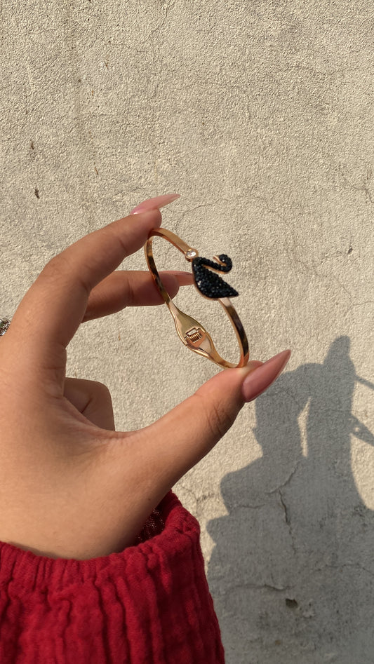 Swan bracelet