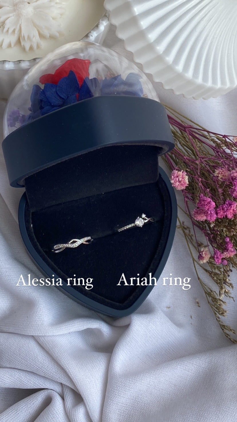 Alessia & Ariah Ring