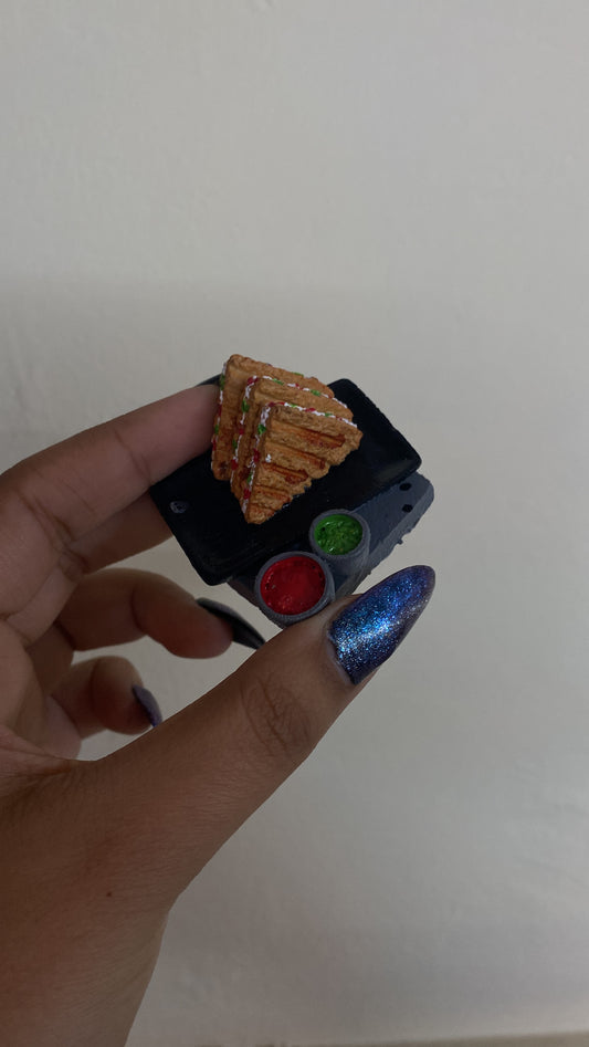 Sandwich fridge magnet